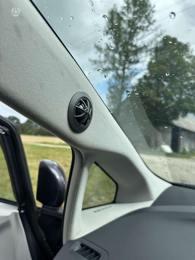 Toyota Prius - 10