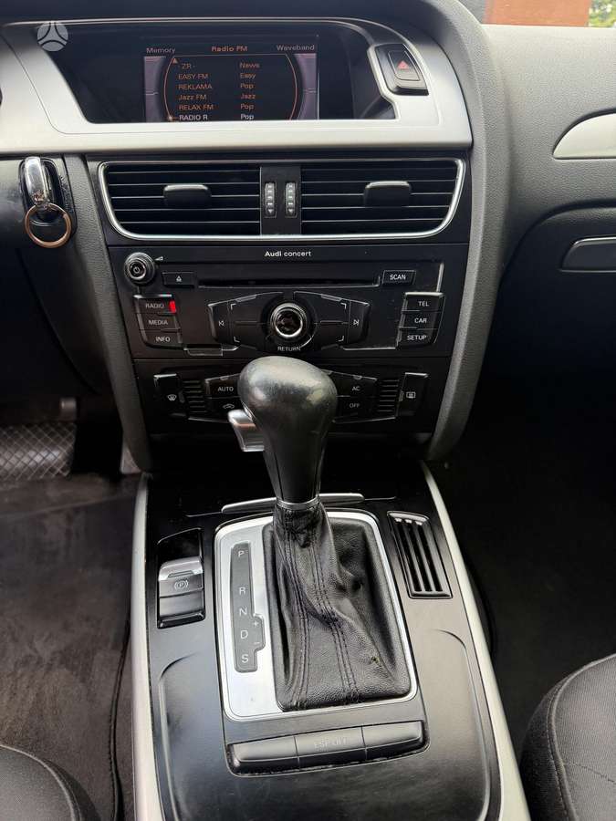 Audi A4, 2.0 l., Универсал