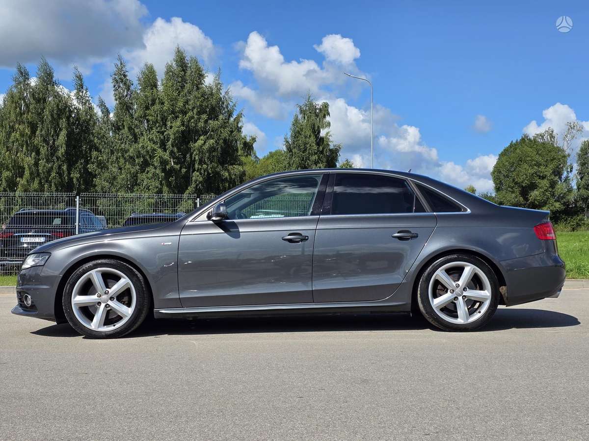 Audi A4, 1.8 l., Седан