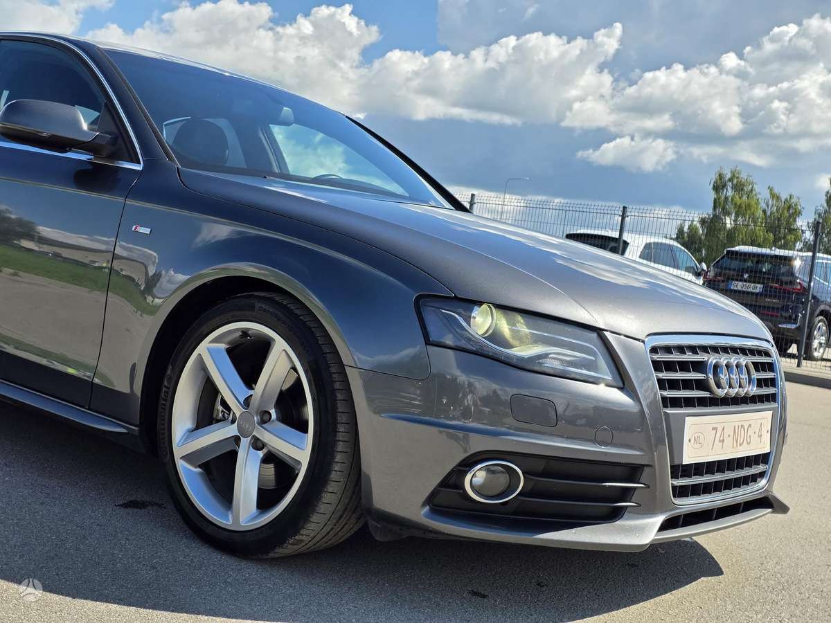 Audi A4, 1.8 l., Седан