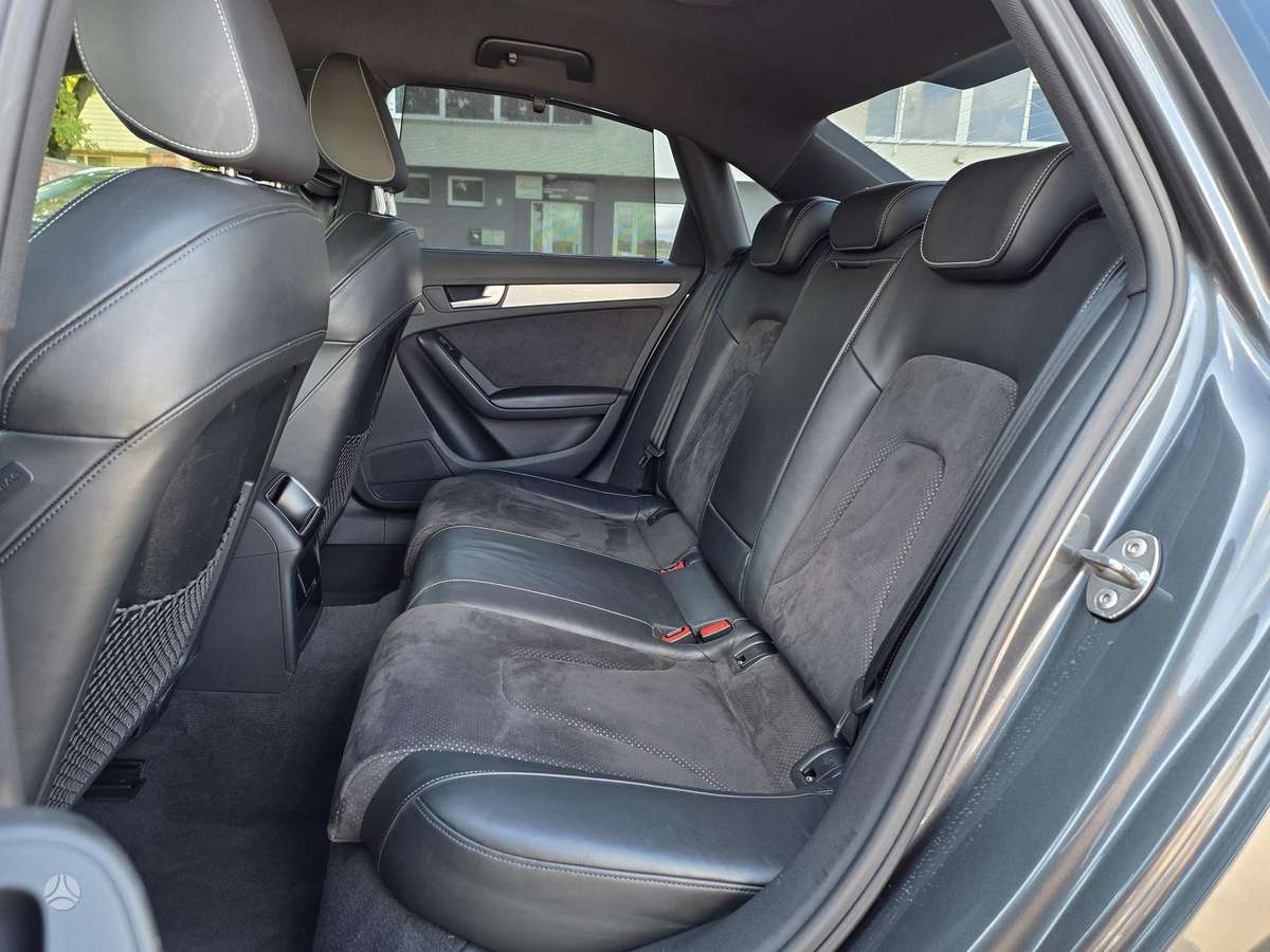 Audi A4, 1.8 l., Седан