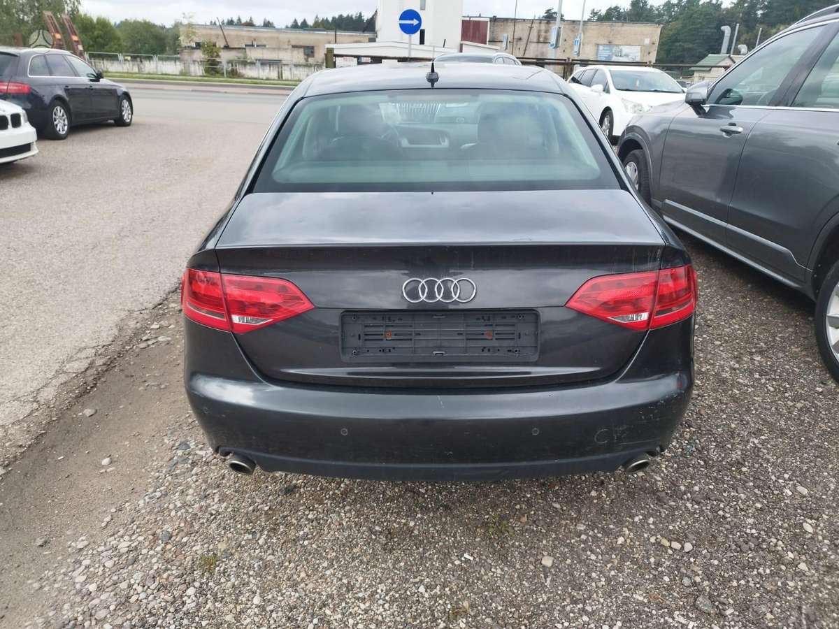 Audi A4, 2.7 l., Седан