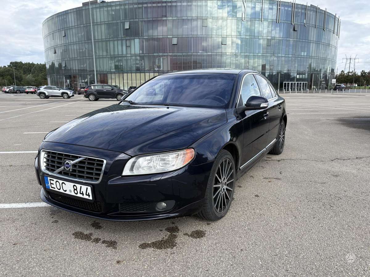 Volvo S80, 2.4 l., Седан