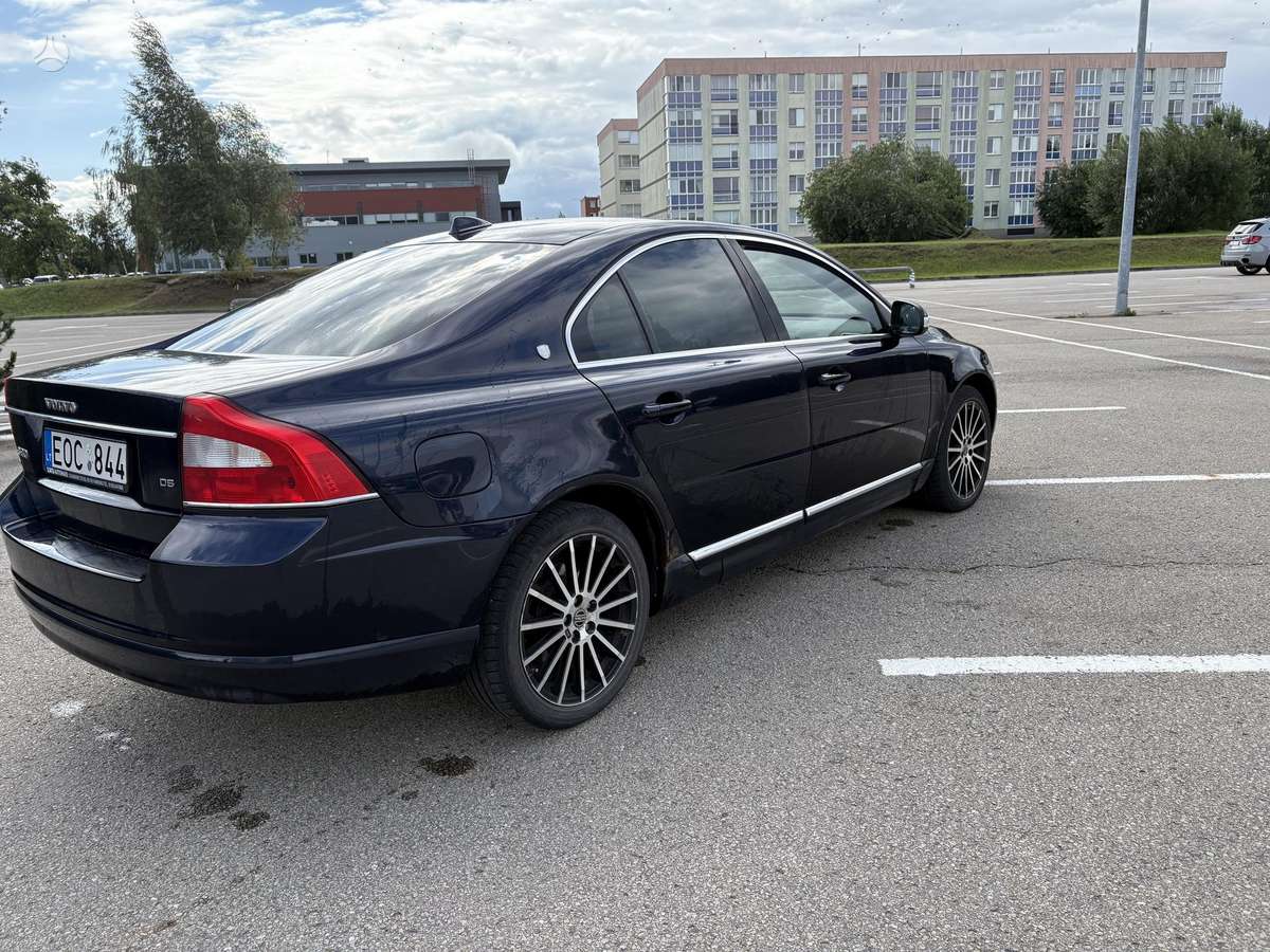Volvo S80, 2.4 l., Седан