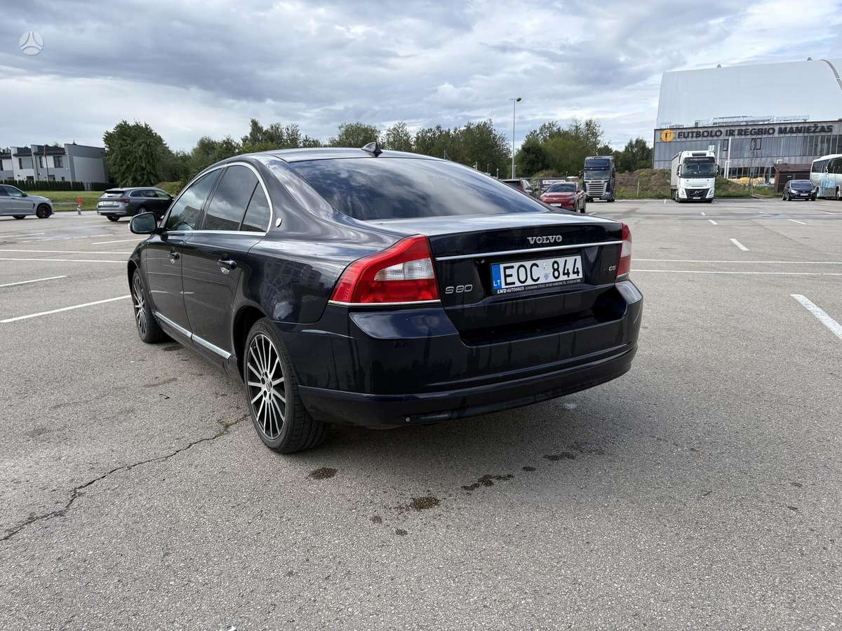 Volvo S80, 2.4 l., Седан