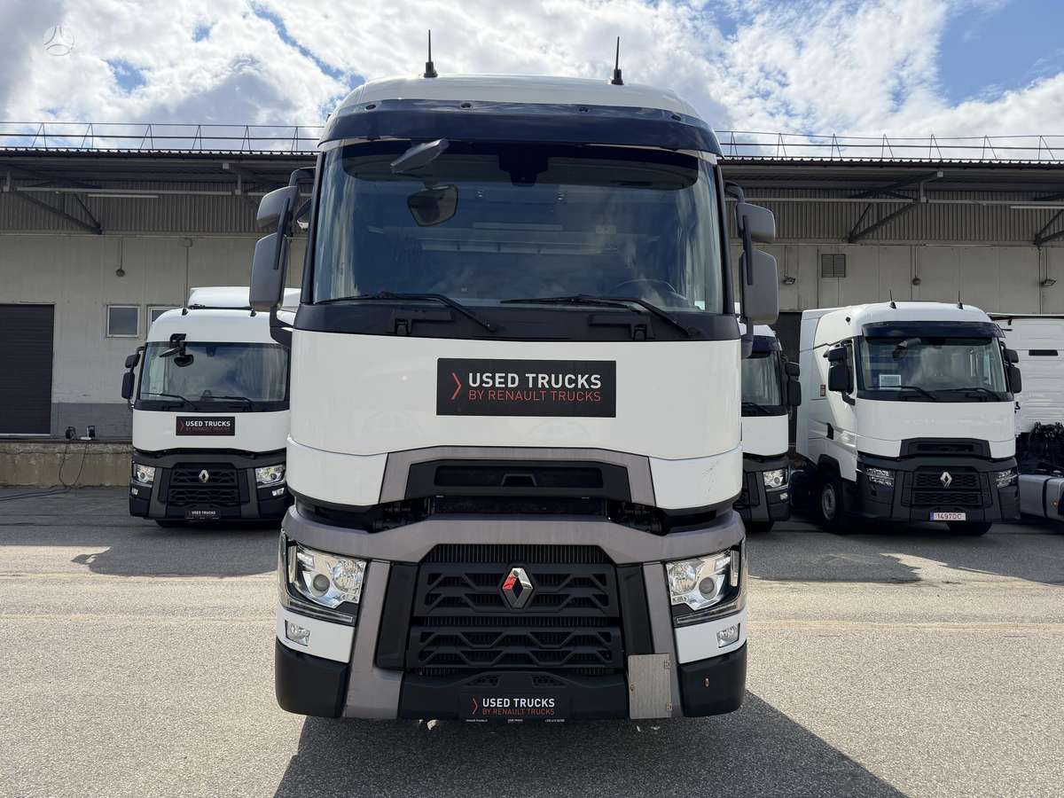 Renault T440 HIGH T4x2 E6, 2 miegamosios vietos