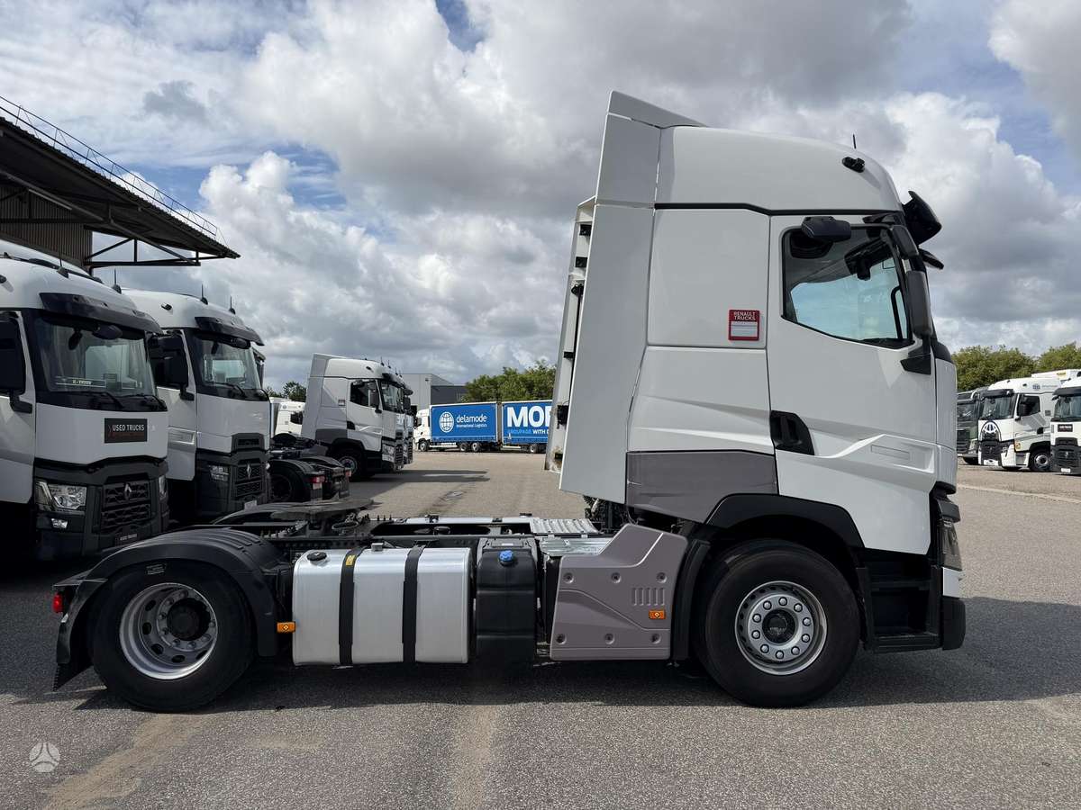 Renault T440 HIGH T4x2 E6, 2 miegamosios vietos