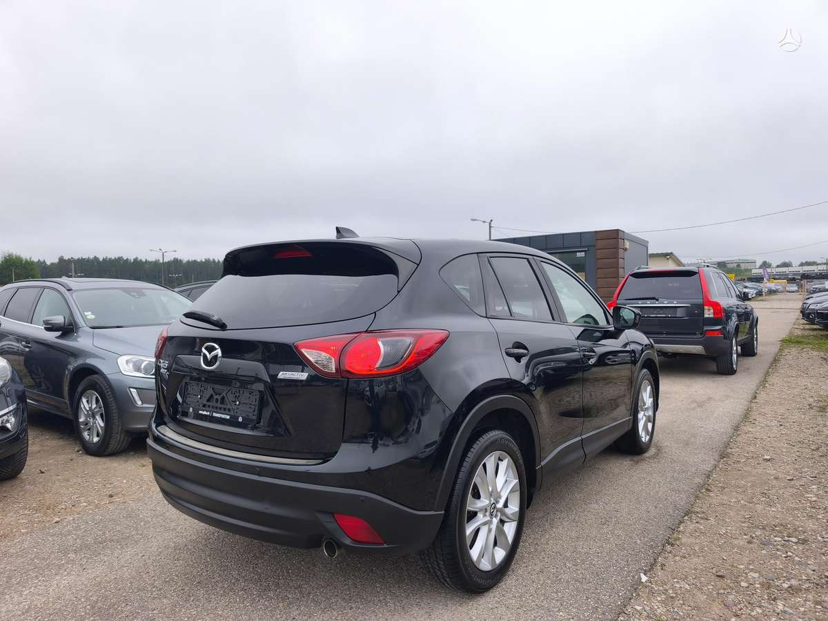 Mazda CX-5, 2.0 l., off-road / crossover