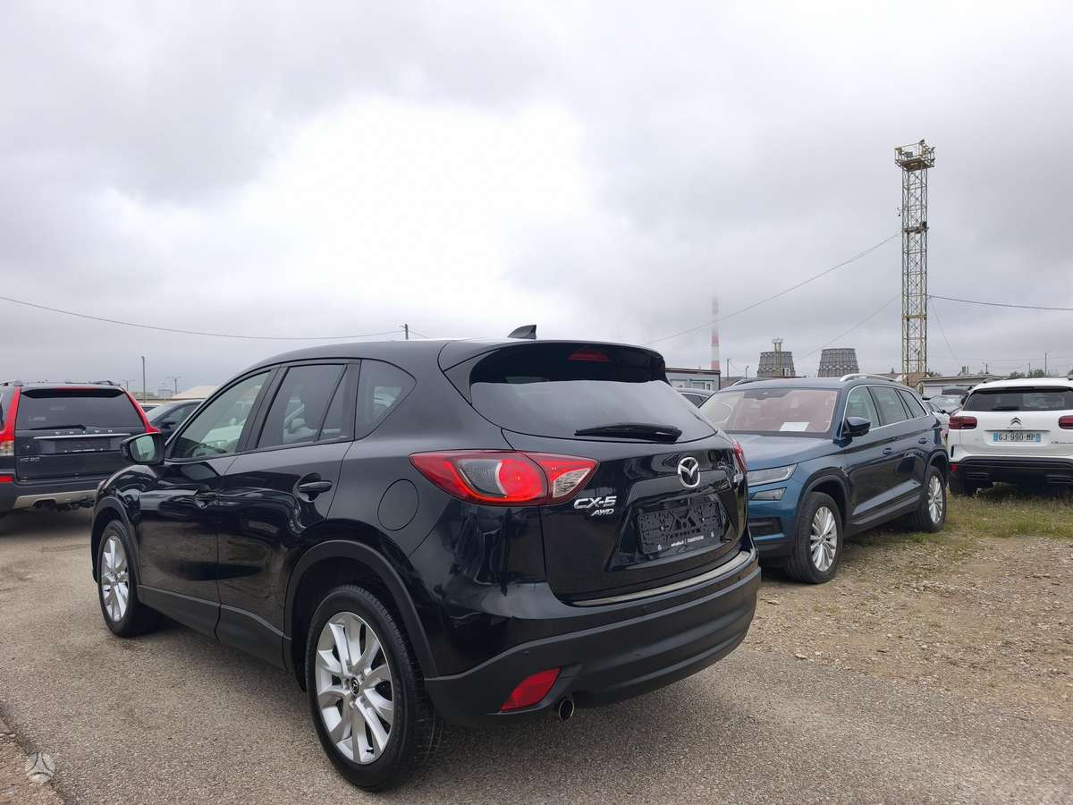 Mazda CX-5, 2.0 l., off-road / crossover