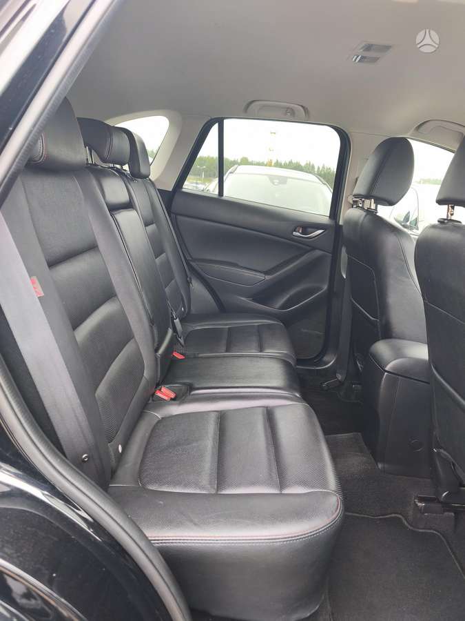 Mazda CX-5, 2.0 l., off-road / crossover