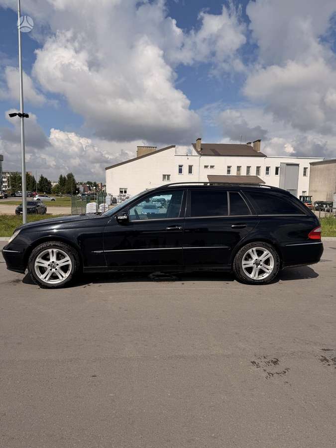 Mercedes-Benz E320, Универсал