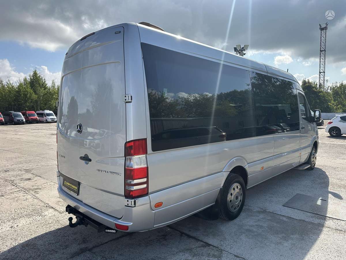 Mercedes-Benz Sprinter, passenger minibus