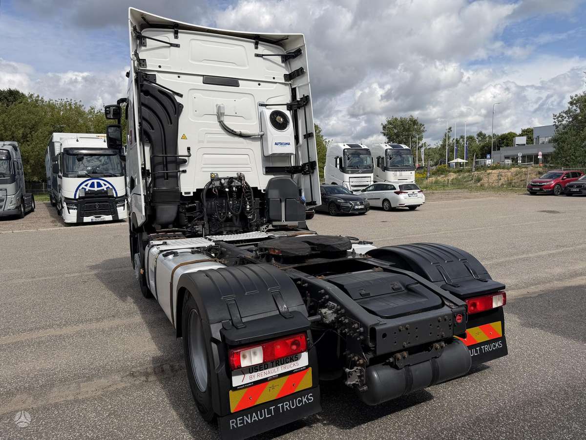 Renault T480 HIGH T4x2 E6, double sleeper