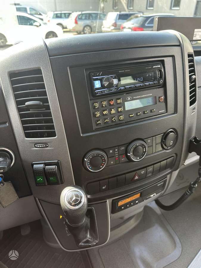 Mercedes-Benz Sprinter, passenger minibus
