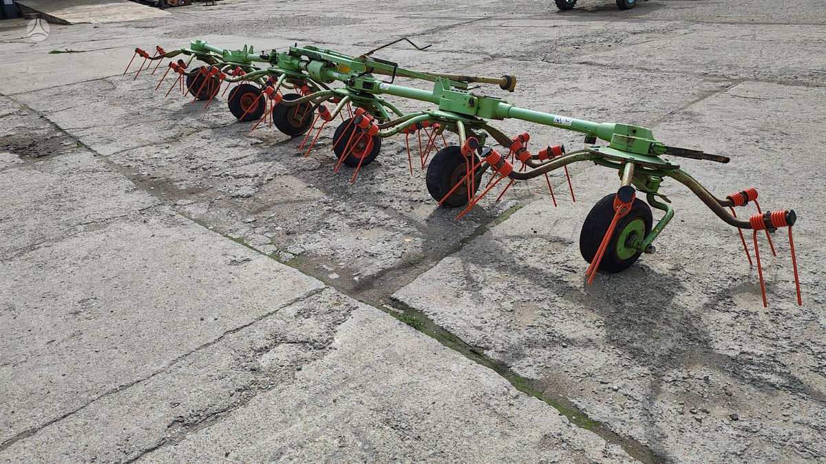Claas VOLTO 750, vartytuvai