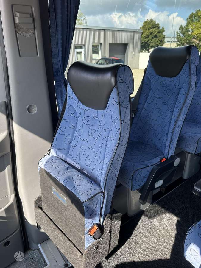 Mercedes-Benz Sprinter, passenger minibus