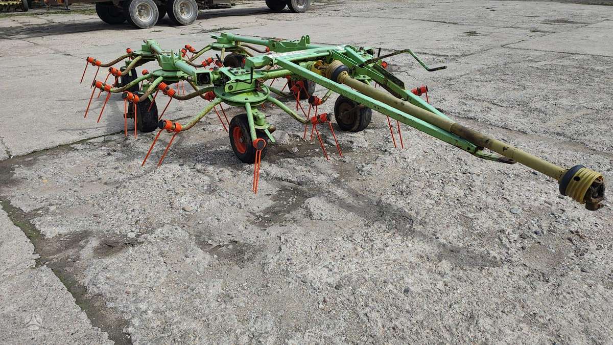 Claas VOLTO 750, vartytuvai