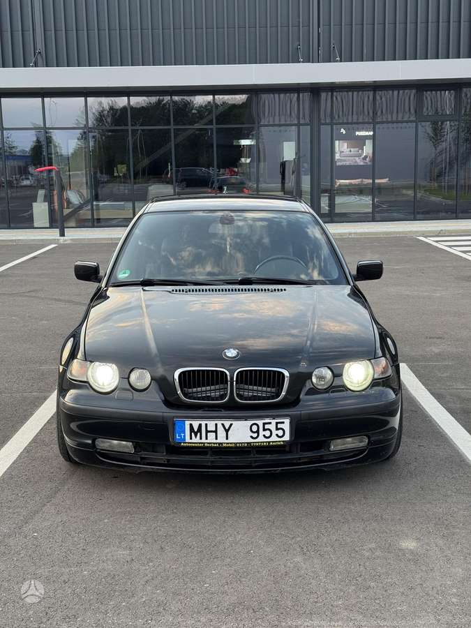 BMW 325, 2.5 l., Хэтчбек