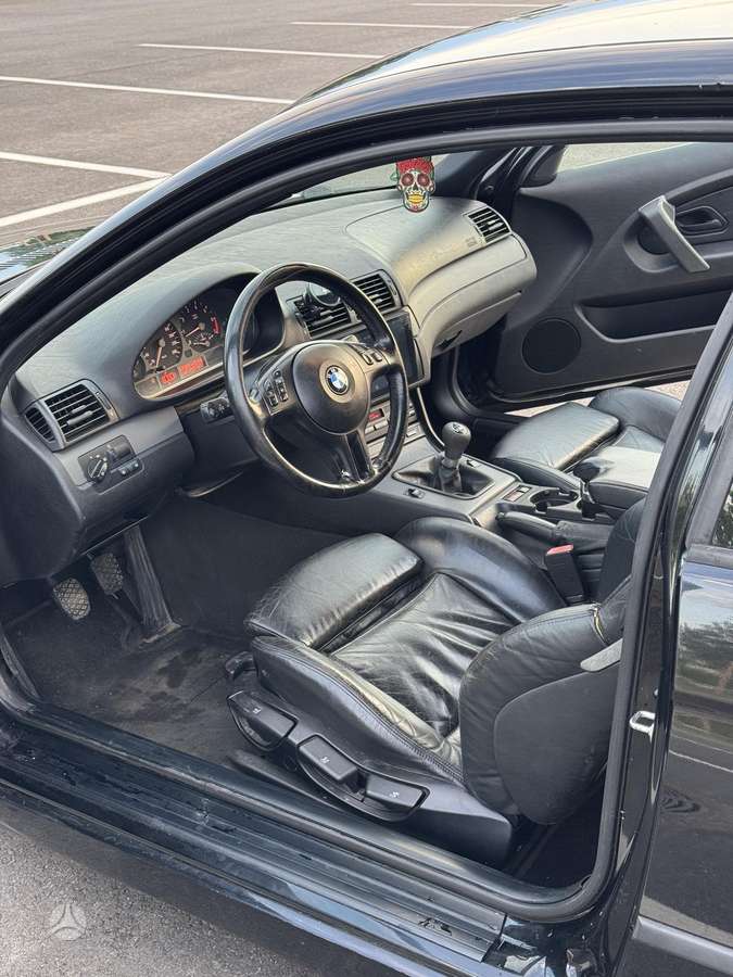 BMW 325, 2.5 l., Хэтчбек