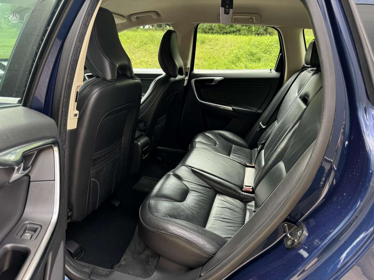 Volvo XC60 - 10