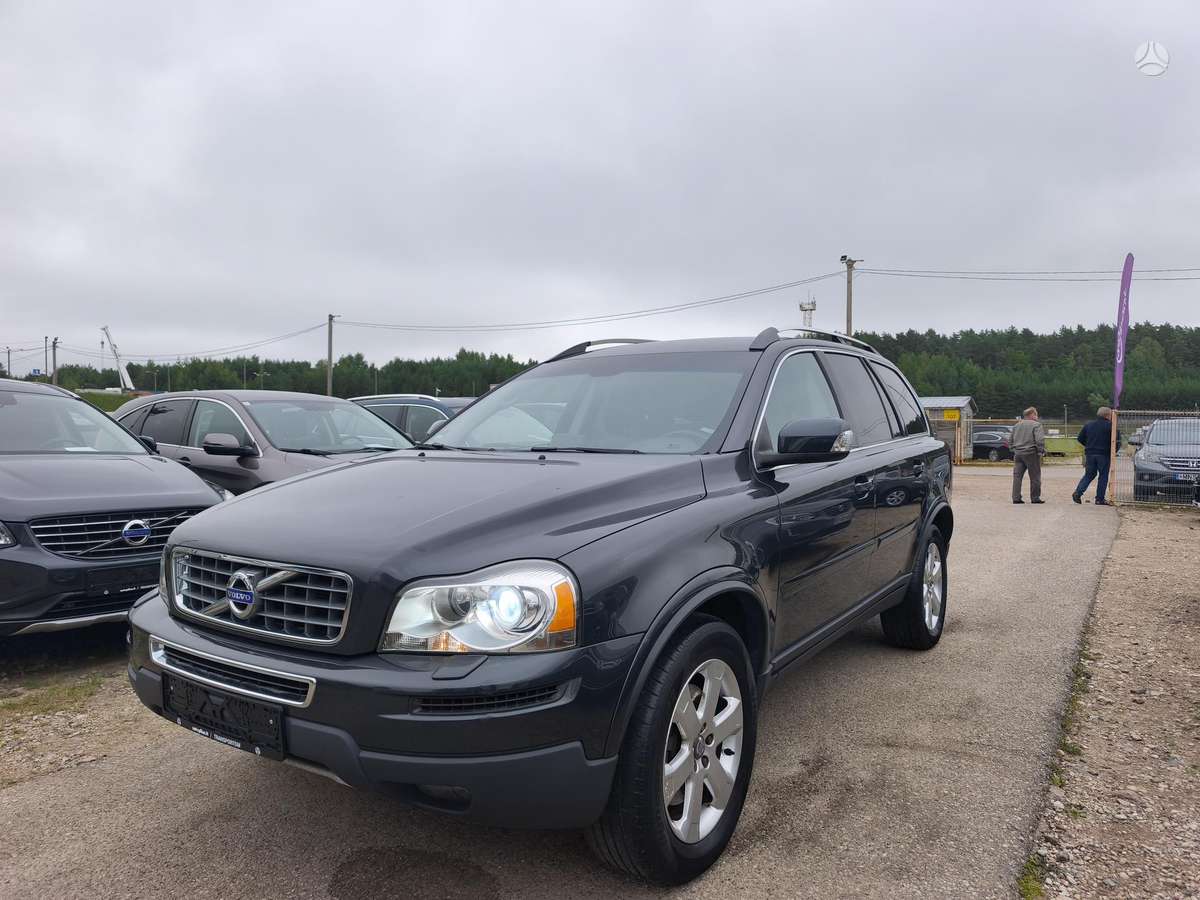 Volvo XC90 - 1