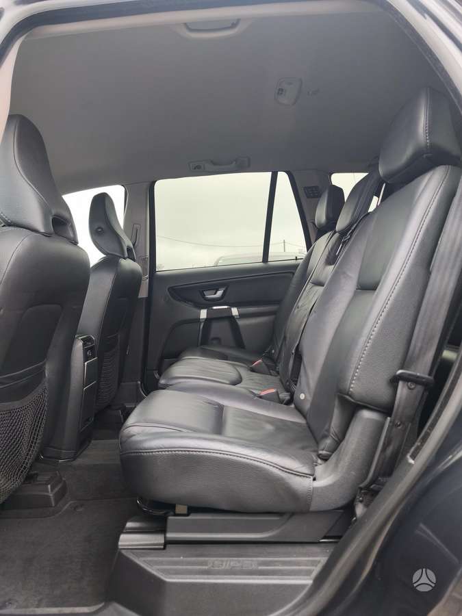 Volvo XC90 - 8