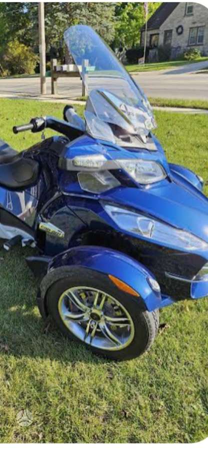 Can-Am Spyder, трициклы