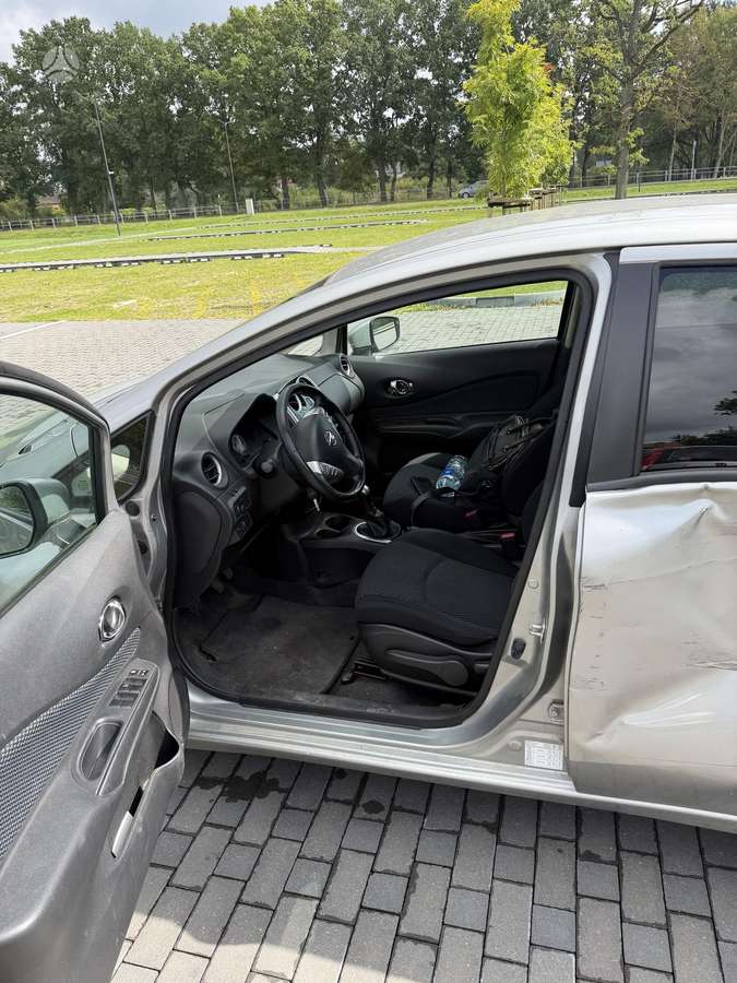 Nissan Note, 1.2 l., hatchback