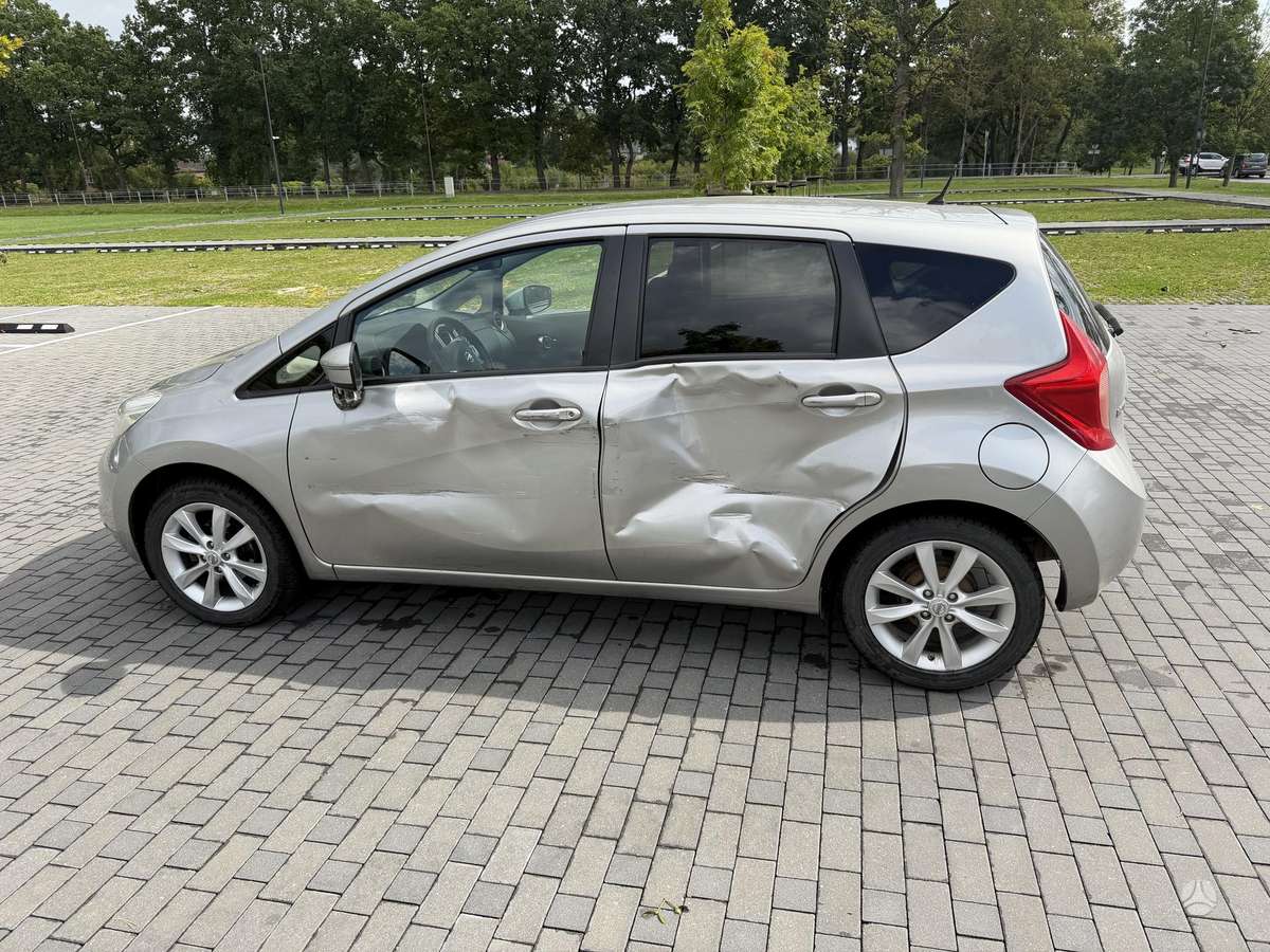Nissan Note, 1.2 l., hatchback