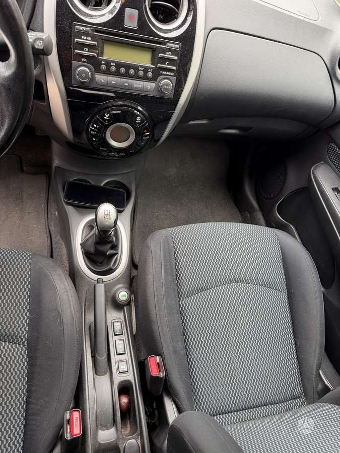 Nissan Note, 1.2 l., hatchback