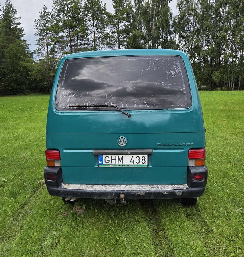 Volkswagen Transporter - 4