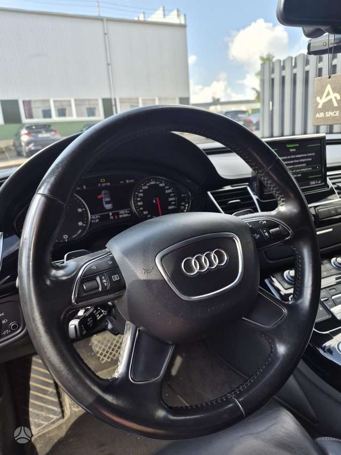 Audi A8, 3.0 l., sedanas