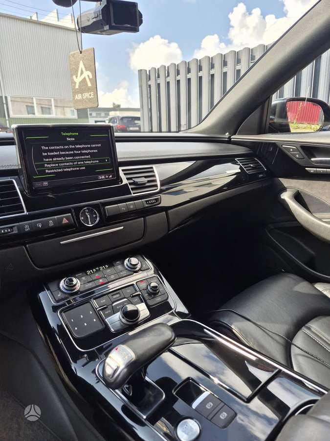 Audi A8, 3.0 l., sedanas