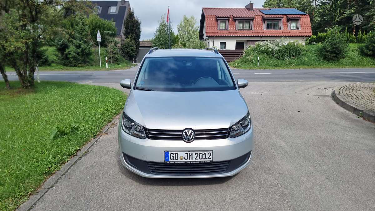 Volkswagen Touran - 3