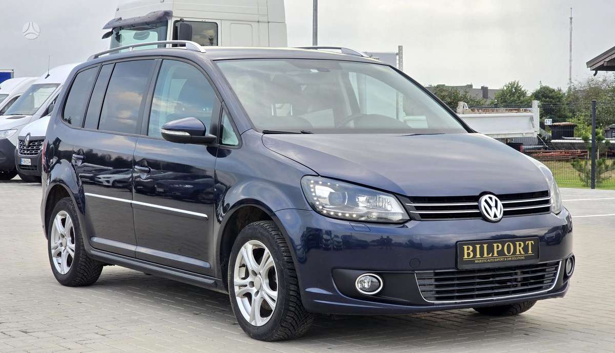 Volkswagen Touran - 4
