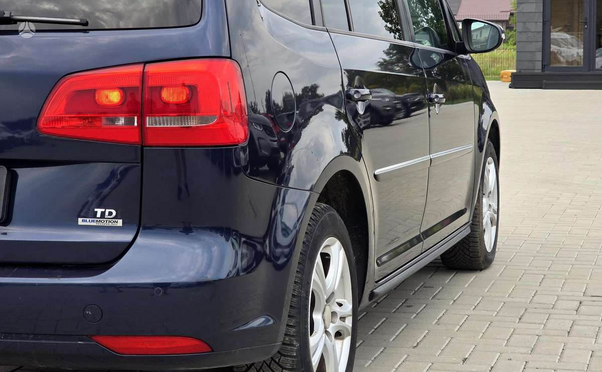 Volkswagen Touran - 7