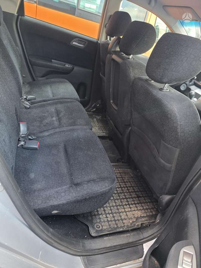 Honda FR-V, 2.2 l., Минивэн