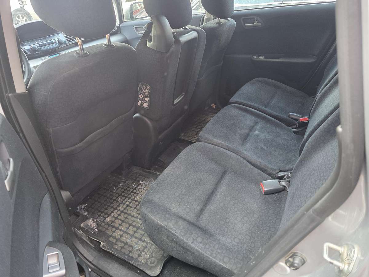 Honda FR-V, 2.2 l., Минивэн
