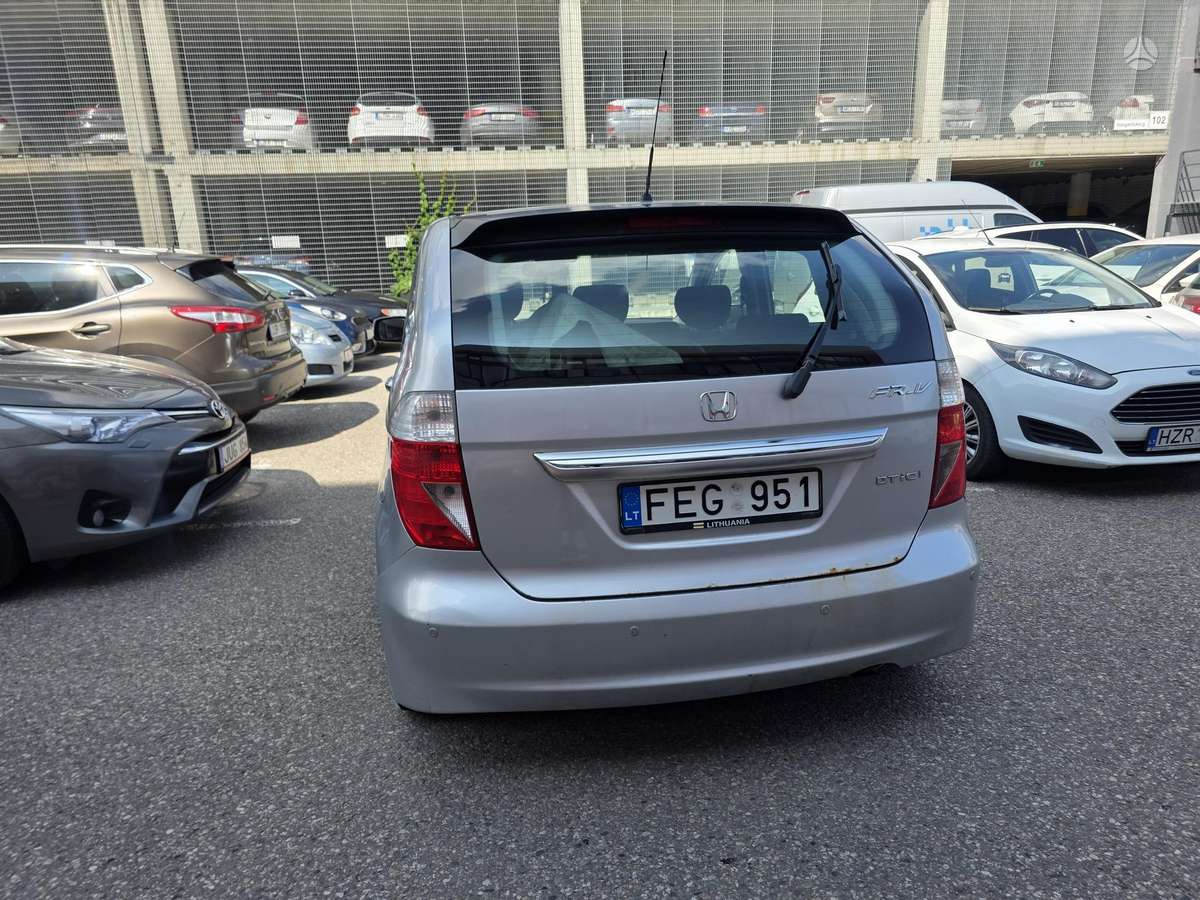 Honda FR-V, 2.2 l., Минивэн