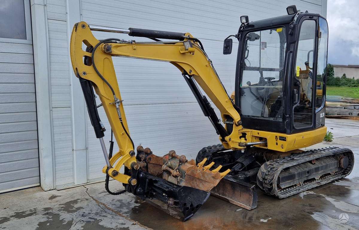 Caterpillar 302.7, mini ekskavatori