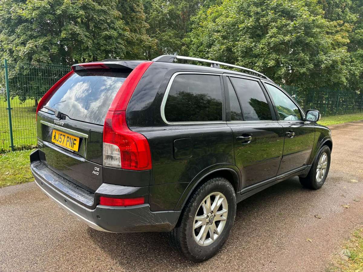Volvo XC90, 452, Dalimis