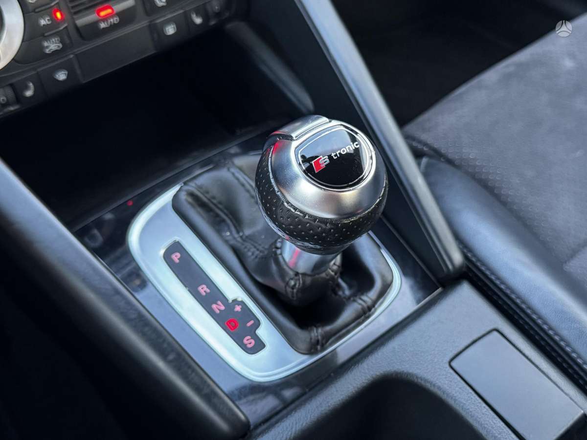 Audi A3, 1.6 l., Хэтчбек
