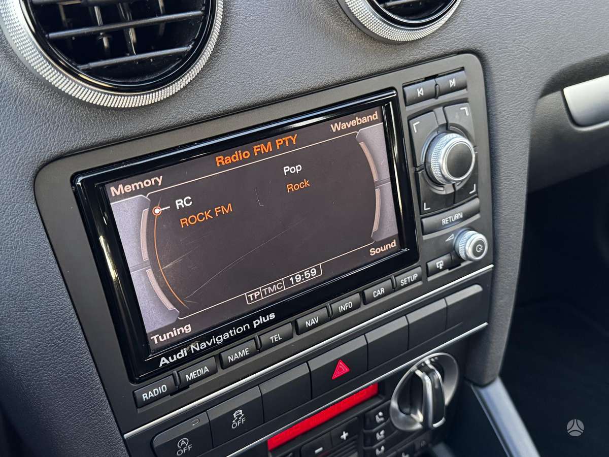 Audi A3, 1.6 l., Хэтчбек
