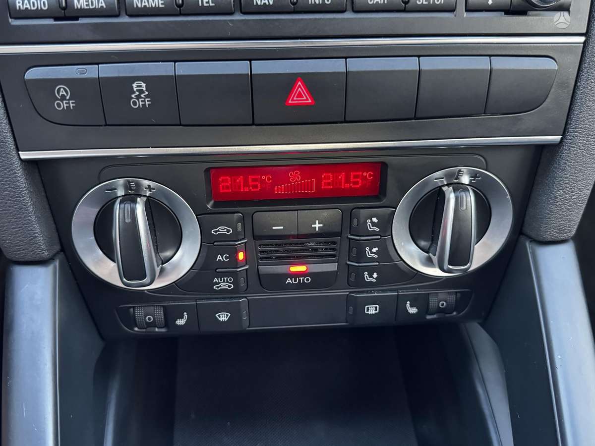 Audi A3, 1.6 l., Хэтчбек