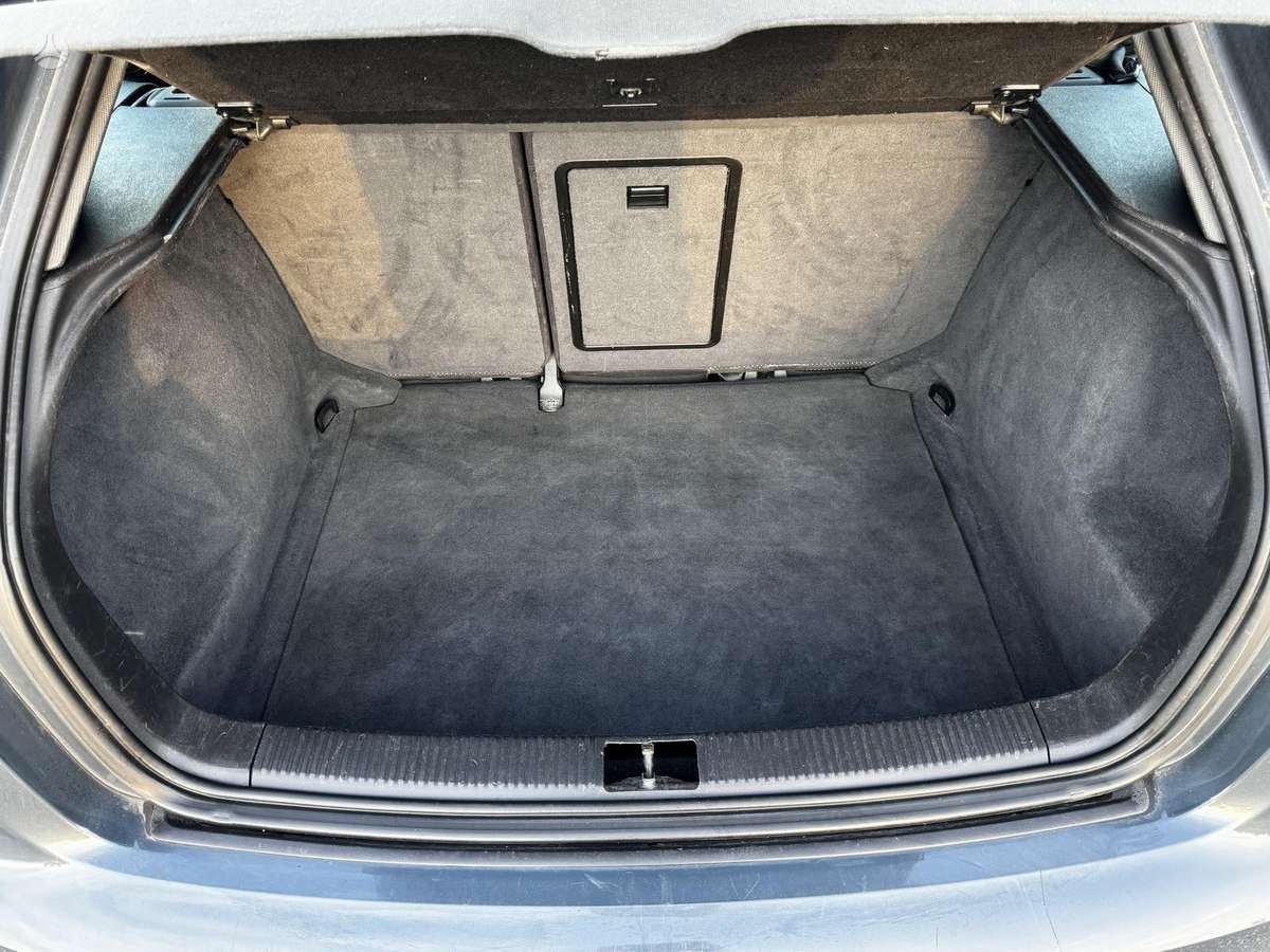 Audi A3, 1.6 l., Хэтчбек