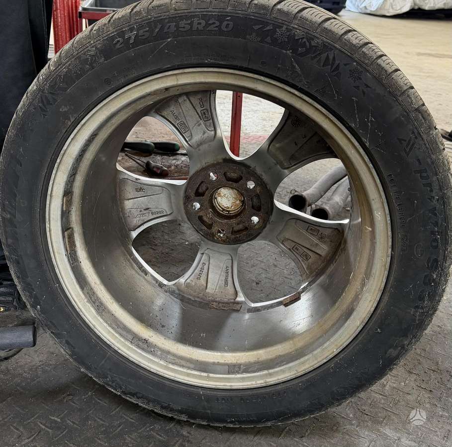 Tracmax, all-season 275/45 R20