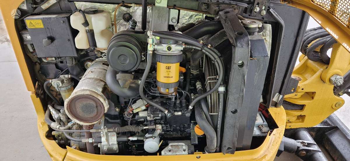 Caterpillar 302.7, мини-экскаваторы
