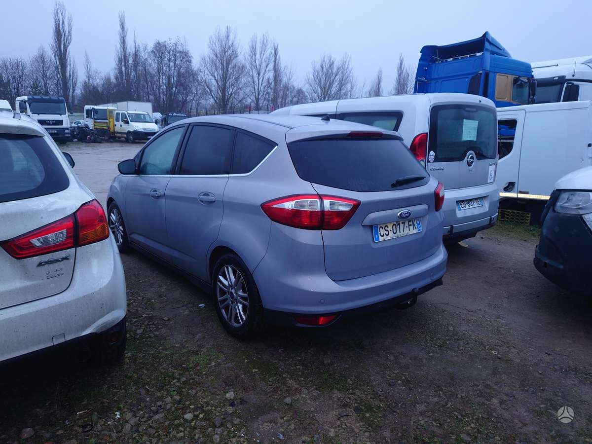 Ford C-MAX dalimis