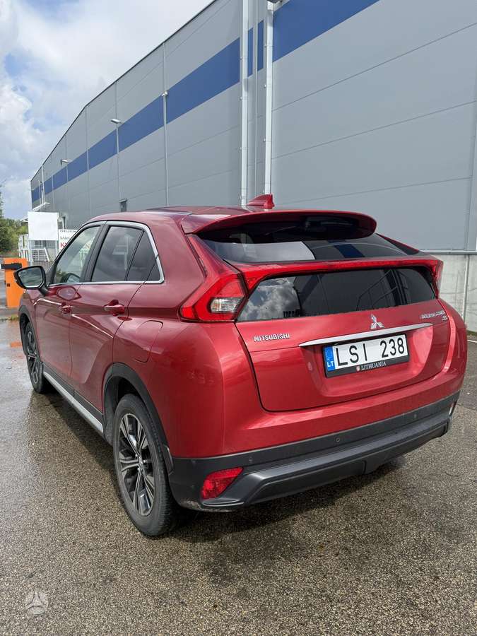 Mitsubishi Eclipse Cross, 1.5 l., off-road / crossover