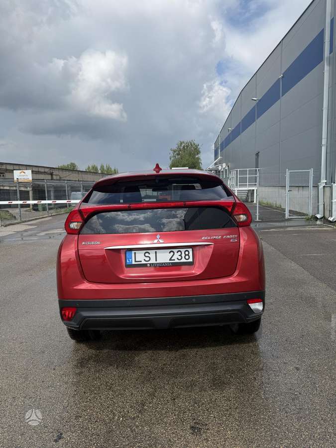 Mitsubishi Eclipse Cross, 1.5 l., off-road / crossover